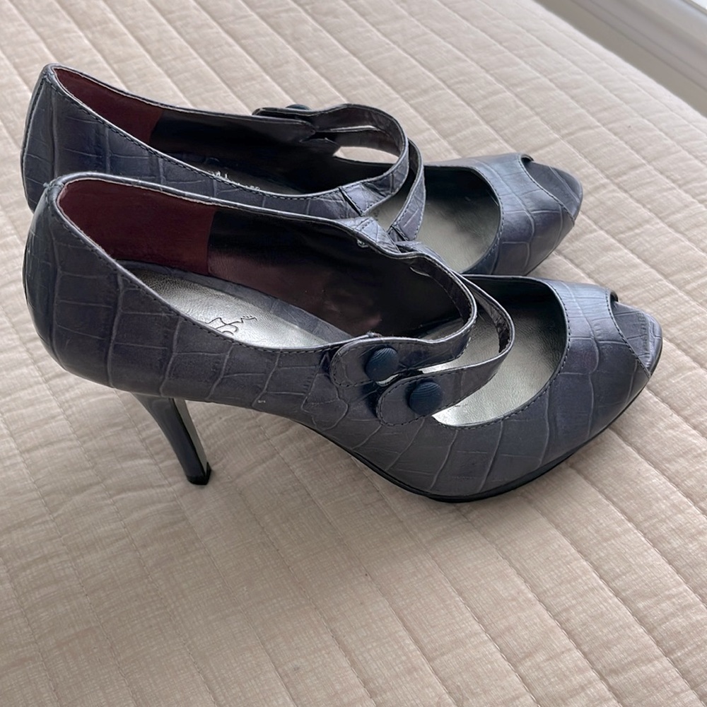 A beautiful open toe platform